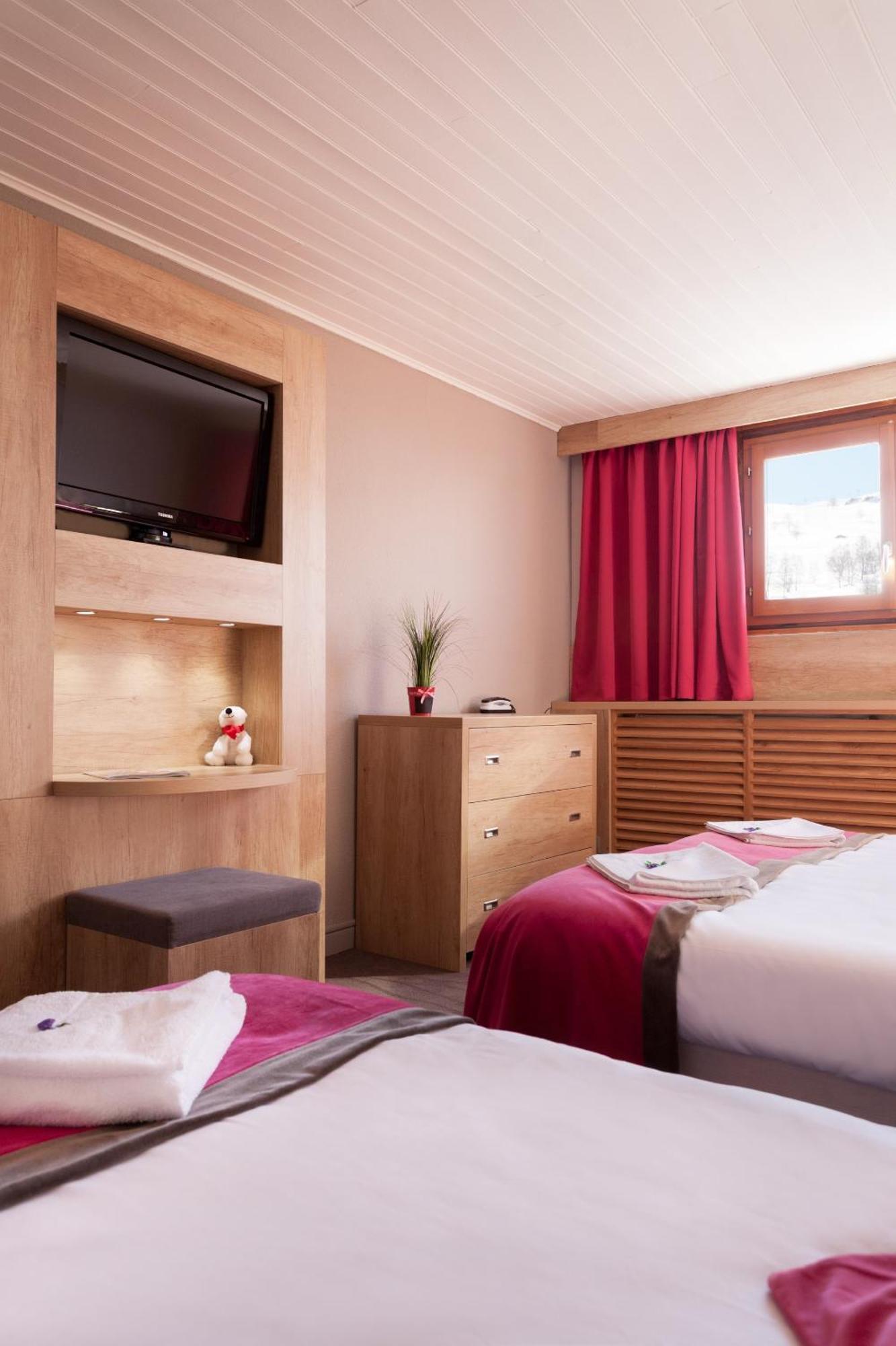 Hotel Club Mmv Le Panorama *** Les Deux Alpes Luaran gambar