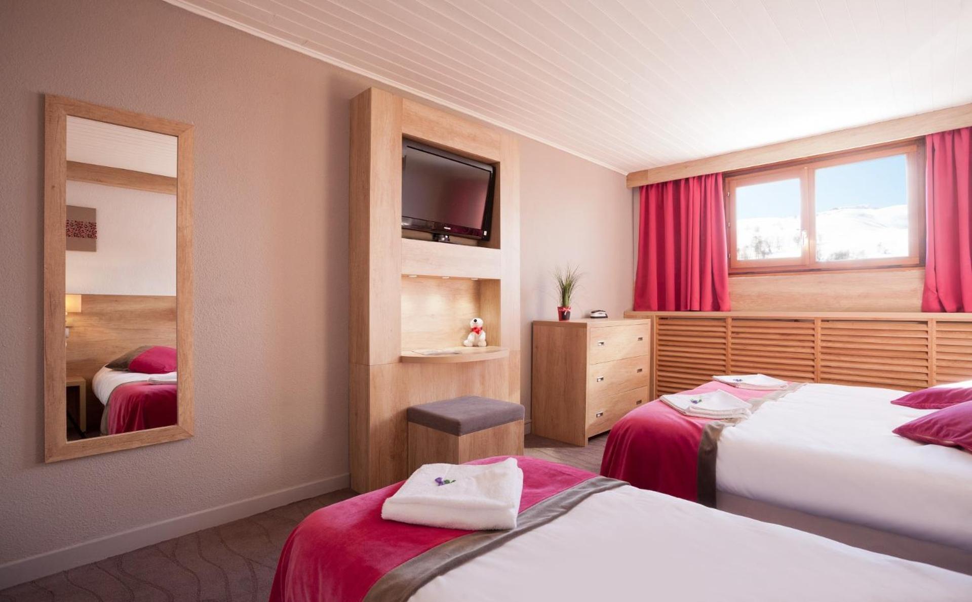 Hotel Club Mmv Le Panorama *** Les Deux Alpes Luaran gambar