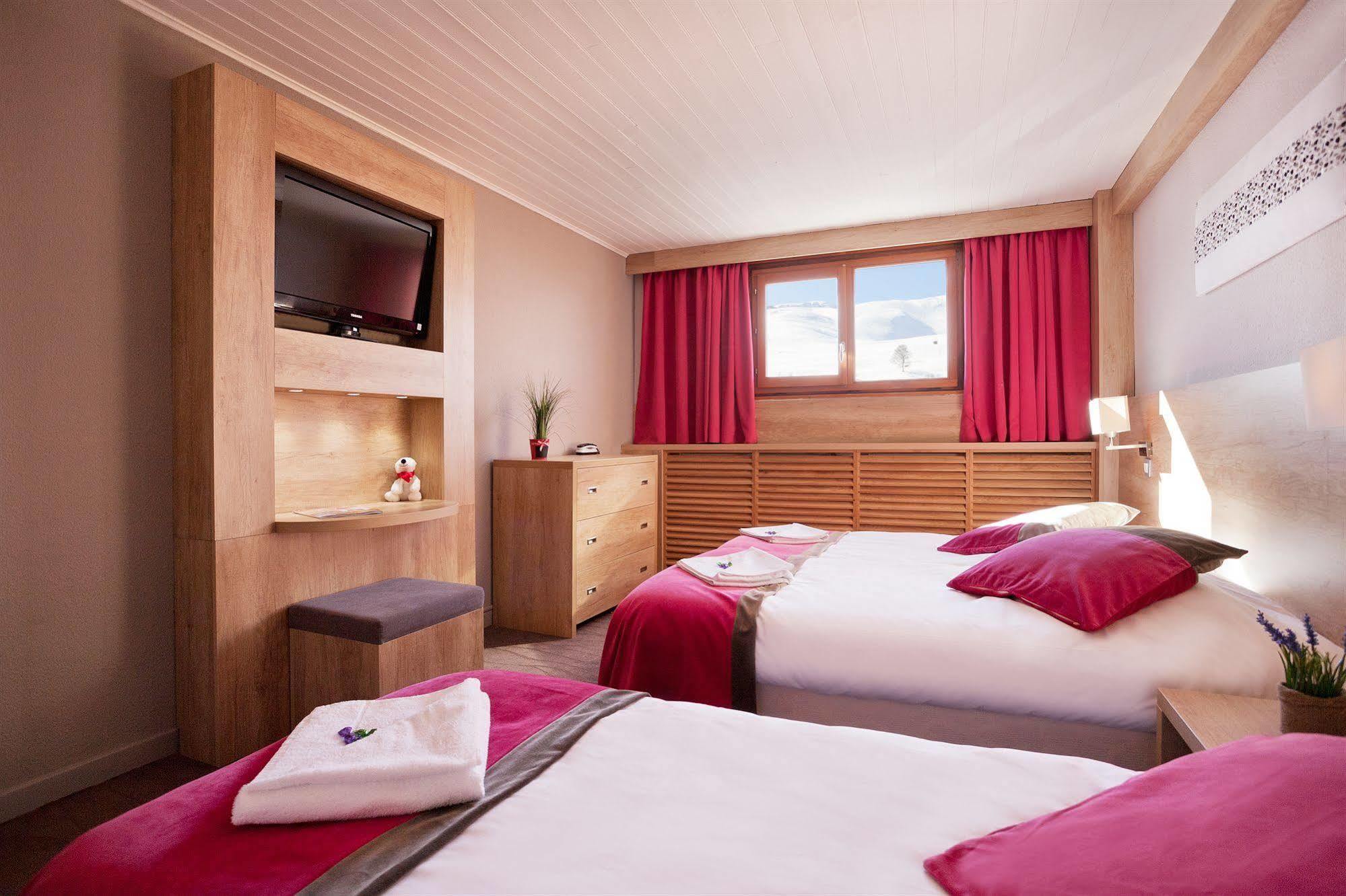 Hotel Club Mmv Le Panorama *** Les Deux Alpes Luaran gambar